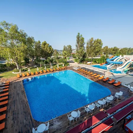 بودروم بيتش ريزورت غومْبيت